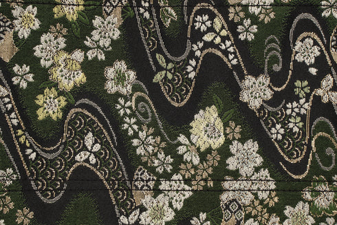 Etui za pohranu i transport 5 različitih noževa izrađen od svilene tkanine 'Nishijin-Ori'