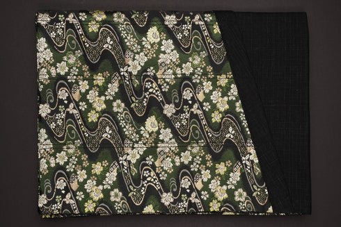 Etui za pohranu i transport 5 različitih noževa izrađen od svilene tkanine 'Nishijin-Ori'